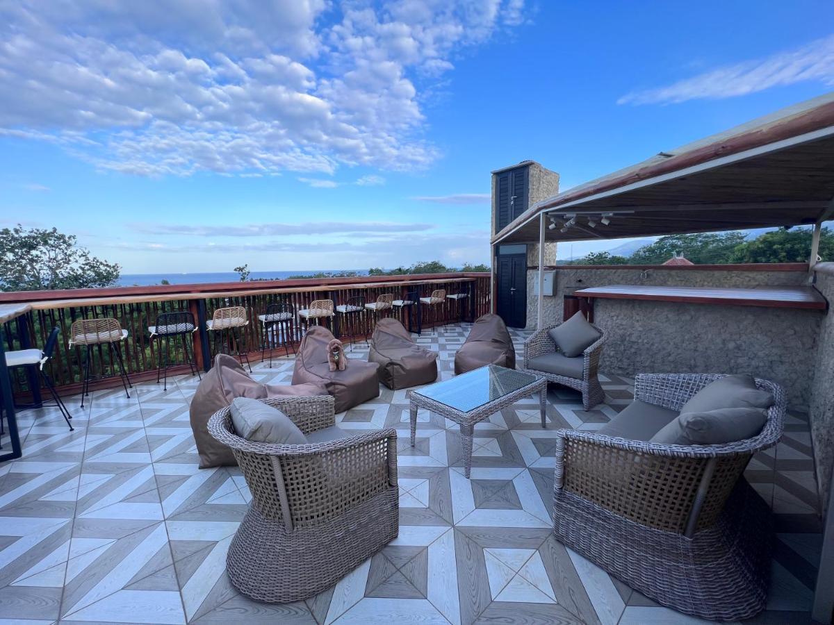 קובו Lunar Dive Resort: Bamboo Villas מראה חיצוני תמונה